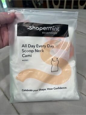 Shapermint Essentials All Day Scoop Neck Cami - White Size 3X